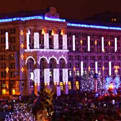 Новорічне оформлення Майдану Незалежності в Києві