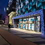 Световое оформление входной группы фасада здания торгового центра «River Mall», Киев