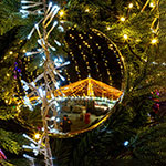 Прикраси Ялинки - гірлянди та іграшки - Blachere Illumination (Франція), Київ, Україна 2023 Прикраси Ялинки - гірлянди та іграшки - Blachere Illumination (Франція), Київ, Україна 2023